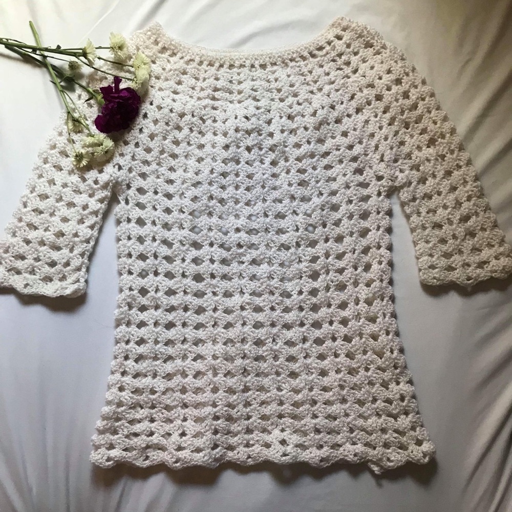 Darling vintage handmade cream sweater